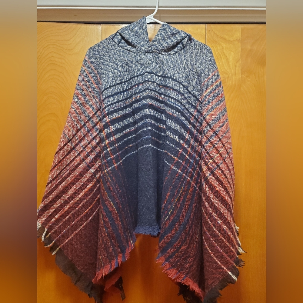 Bijorca Hoodie Poncho One Size NWT